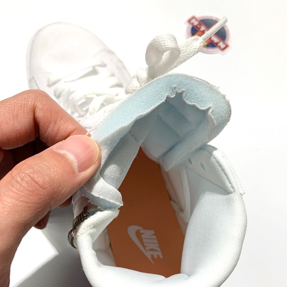 Nike Women Blazer Mid Rebel White Sneaker - Picture 7 of 8